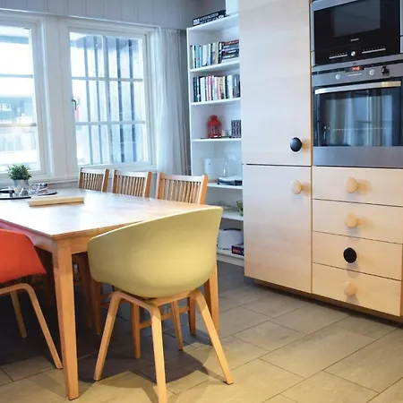 Two-bedroom In Lejlighed *